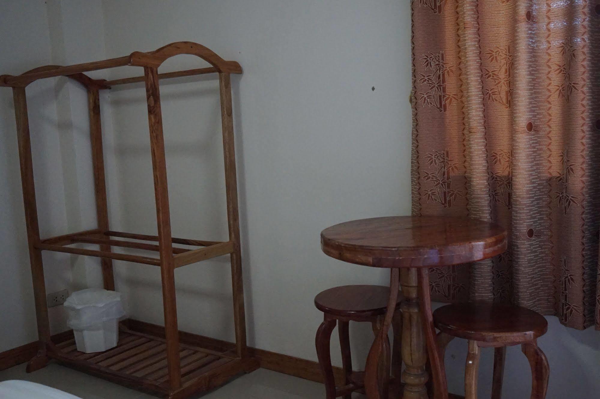 Gongaew Mansion Hotel Ubon Ratchathani Bagian luar foto